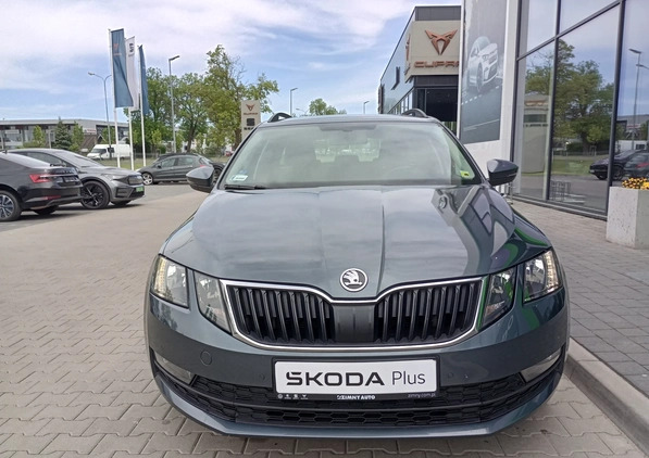 Skoda Octavia cena 57900 przebieg: 131271, rok produkcji 2019 z Ustroń małe 466